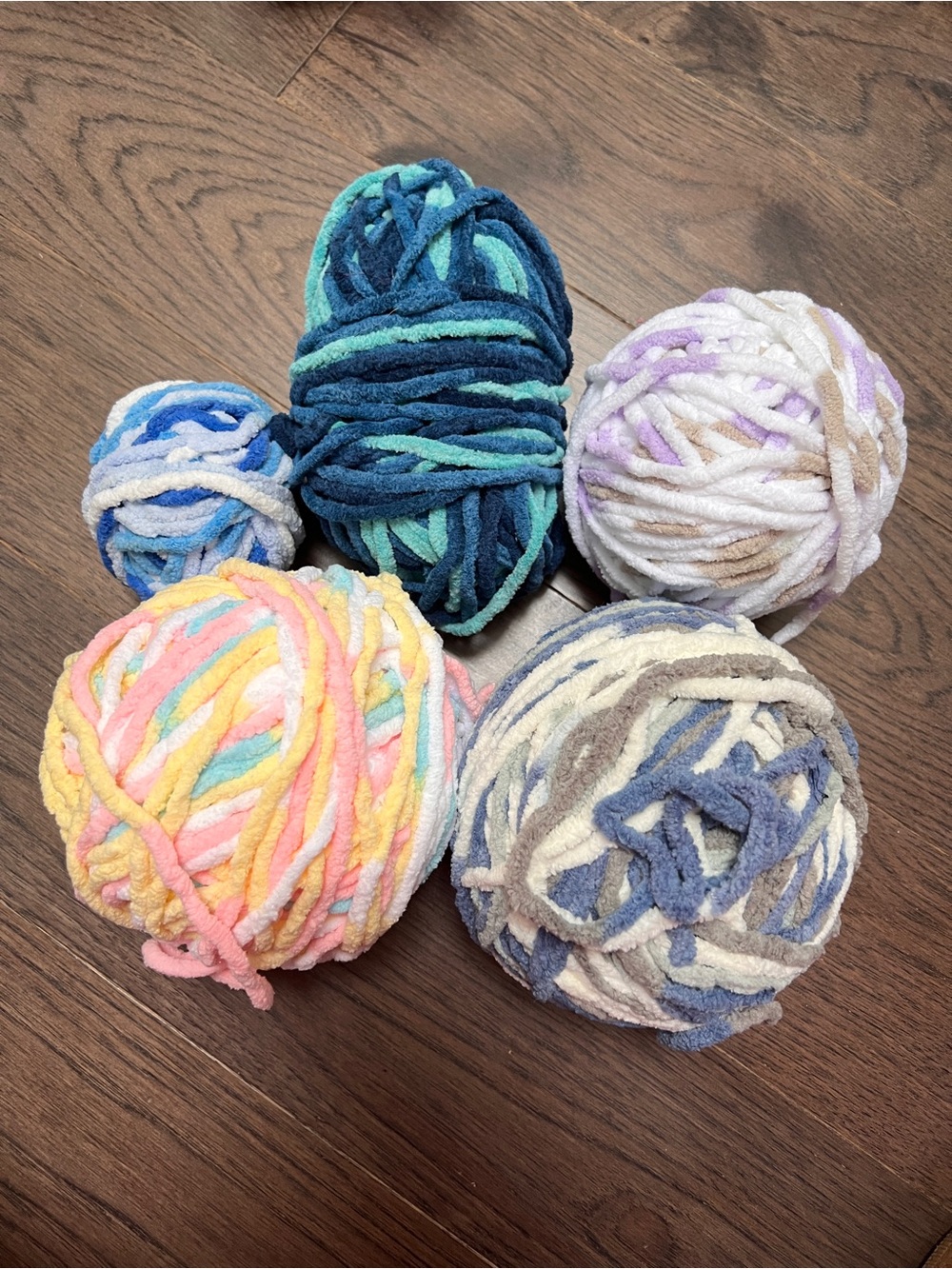 500+grams Blanket yarn for knitting or crochet